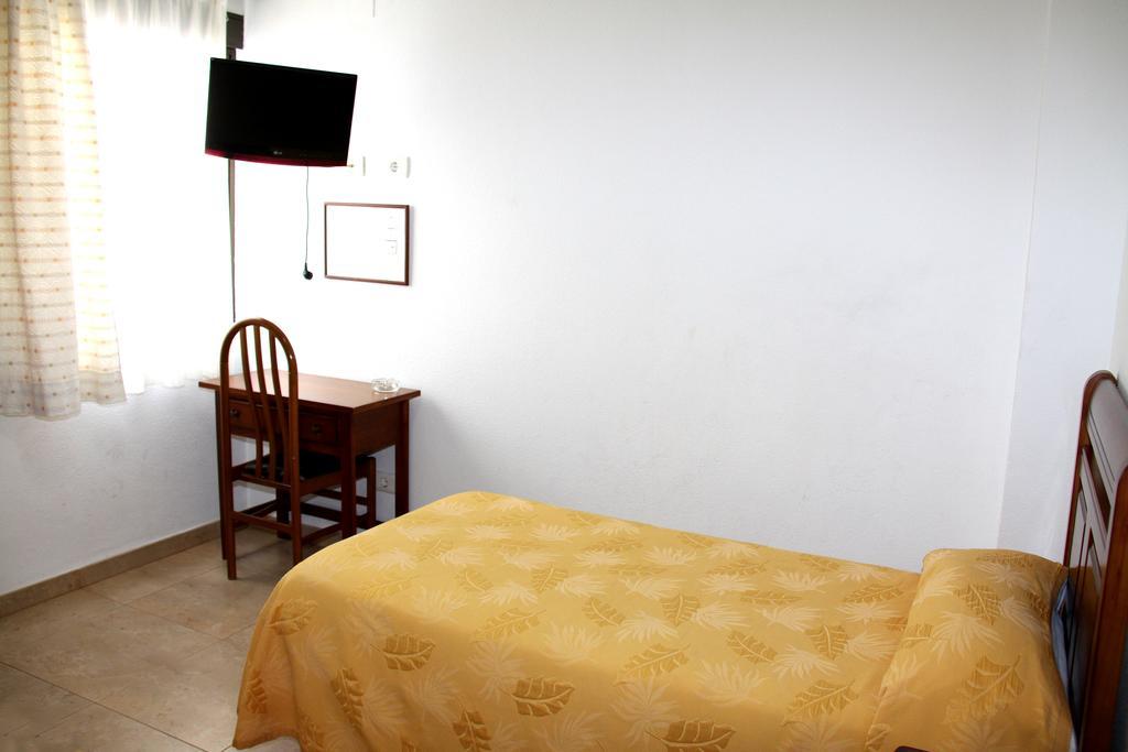 Hostal Restaurante La Masia Vila-real Kamer foto